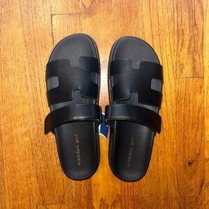 NWT sandals